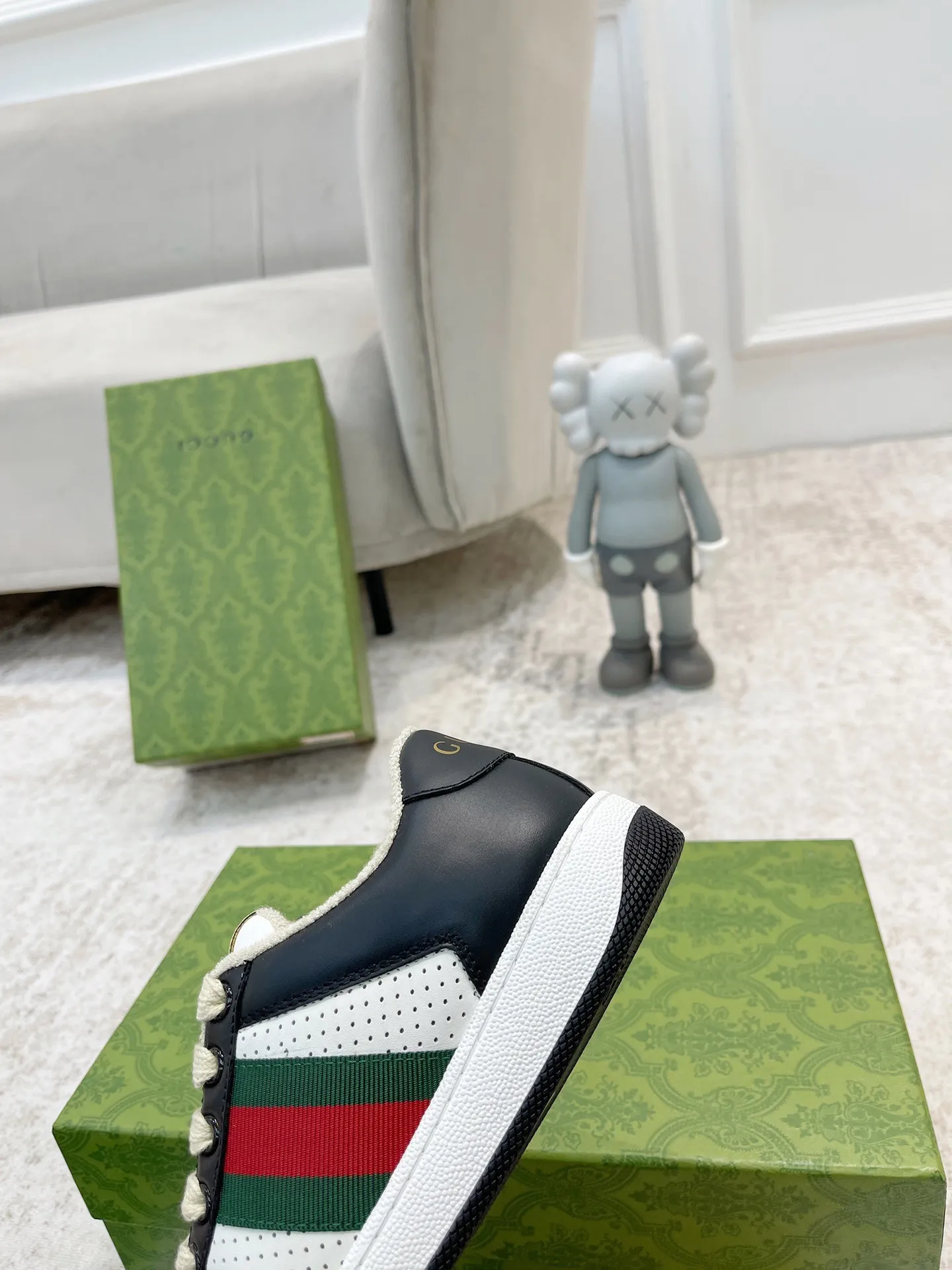 👟👟Ex-factory price 480👟👟 Couple style👫Gucci Gucci ❗️❗️New order shipped Original development Private mold making Correct last shape Hand-polished and distressed effect Correct details Complete accessories Imported leather/original towel lining crafted with craftsmanship Same size for men and women: 35-44